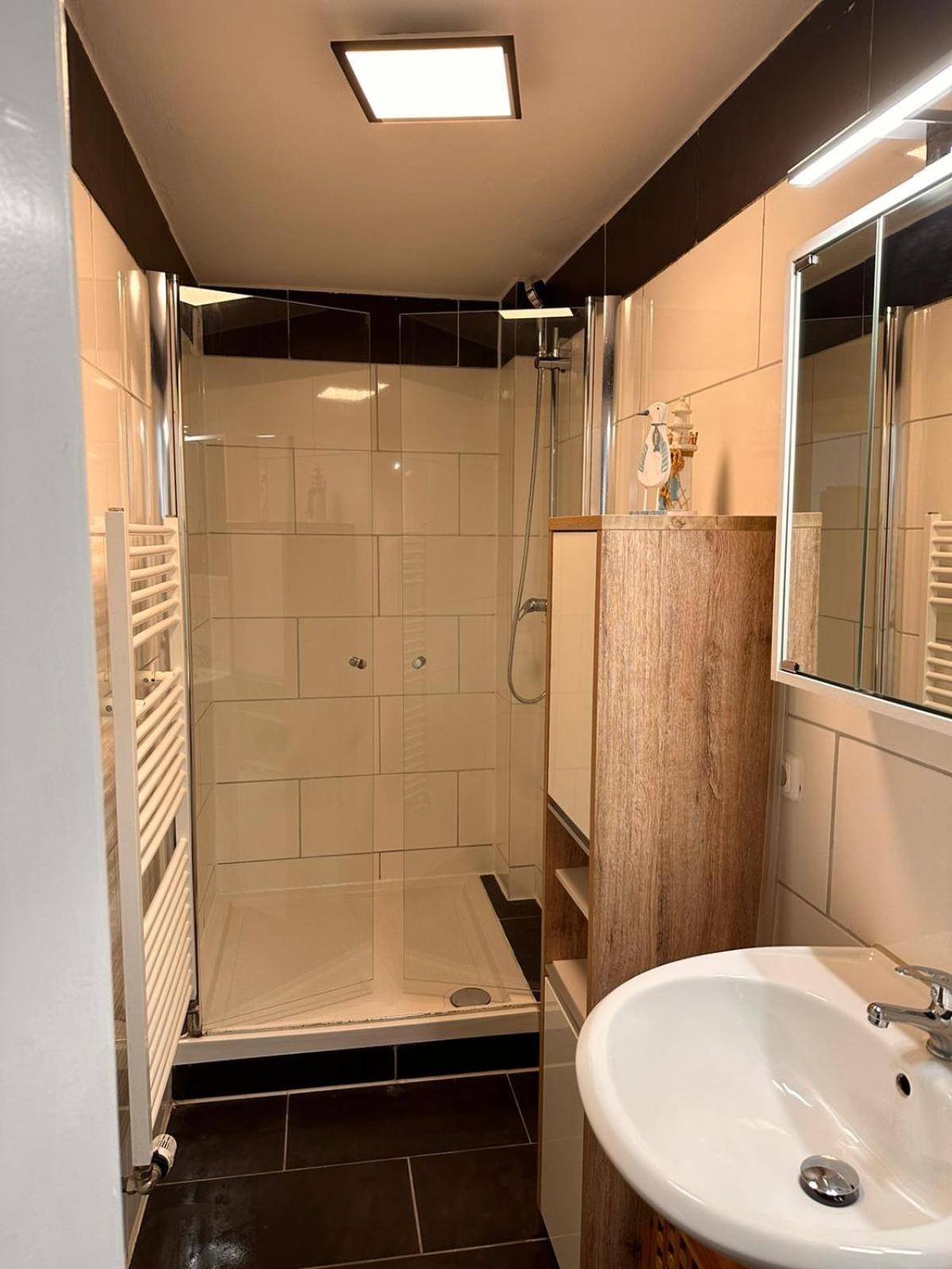 Schoenes Zimmer Im Zentrum - 3 Paderborn Buitenkant foto